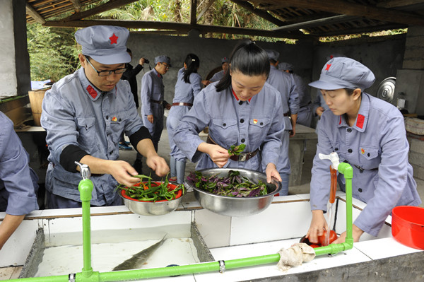 4.学员自制红军餐_副本.jpg